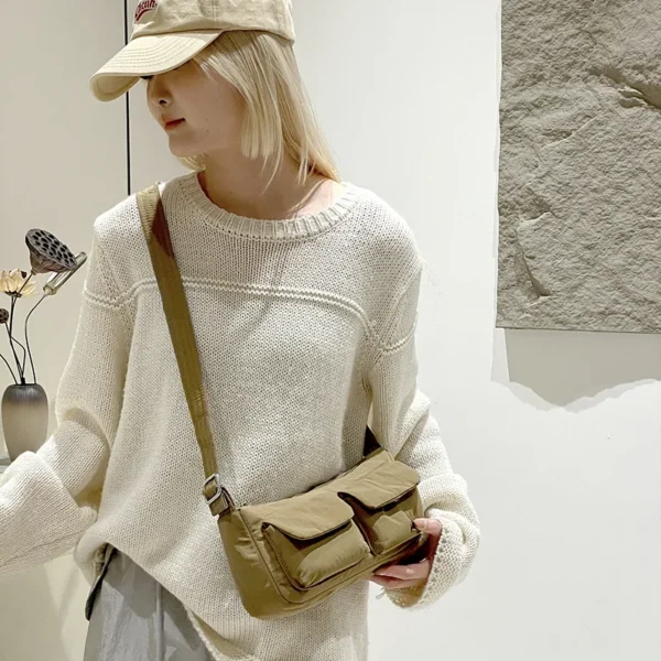 New Japanese and Korean women's nylon fabric motorcycle bag for leisure commuting, artistic and cute shoulder bag bolsos de muje