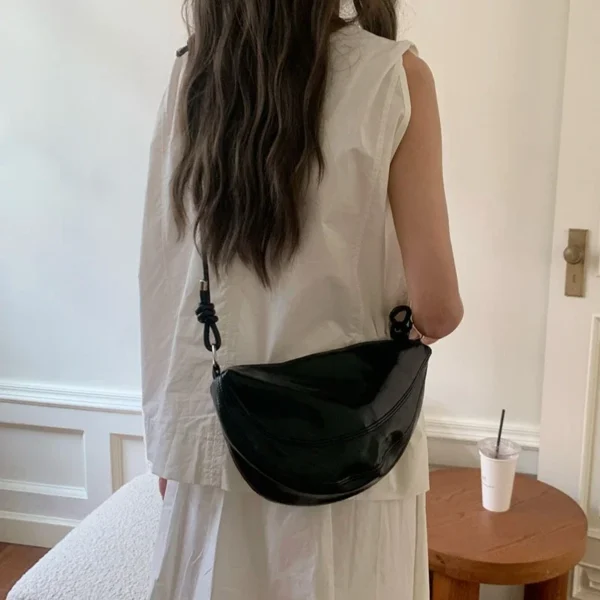 Korean Fashion Hobos Bag for Women 2024 New Casual Simple Niche Design Crossbody Saddle Bags