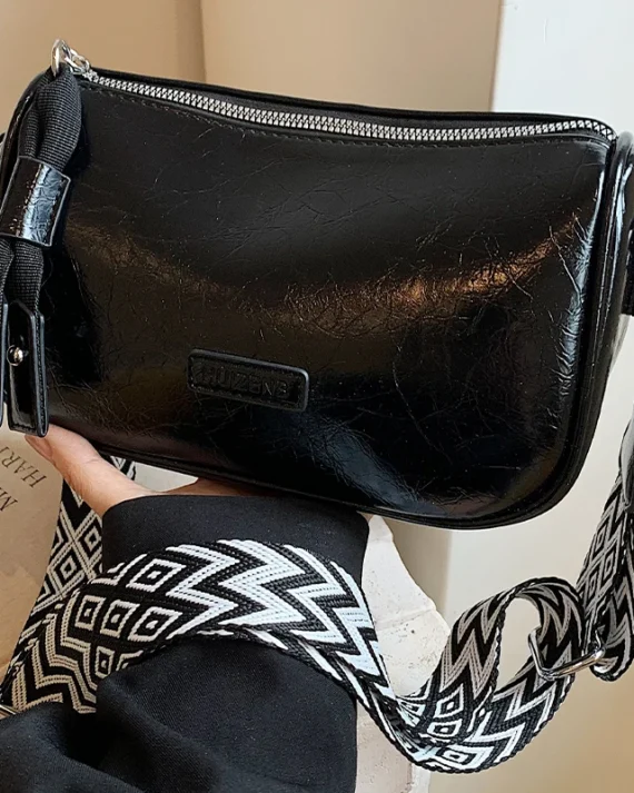 Retro Maillard Pillow Bag for Women 2024 New Wide Shoulder Strap Single Shoulder Crossbody Bag Large Capacity Boston Underarm