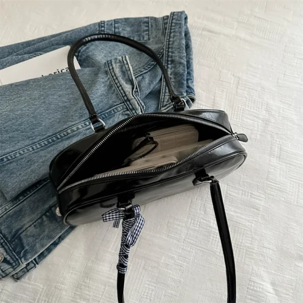 Large Capacity Silver Bag Women Portable Pillow bag All-Match Shoulder Underarm sac Women's Handbag Casual Boston Commuting Bags