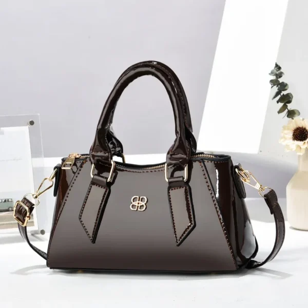 2025 New Women Shoulder Bag Vintage Fashion Designer Bright Leather Tote Bag Exquisite Handbag Female Boston Pillow Bag